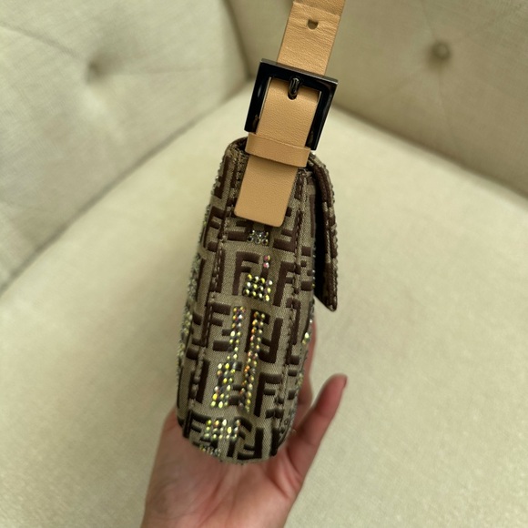 Fendi Baguette Crystal Brown FF - Picture 7 of 16